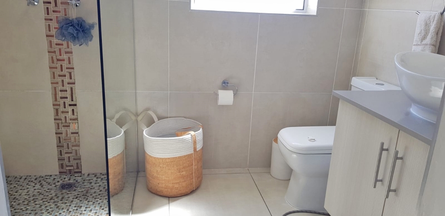 5 Bedroom Property for Sale in Laguna Sands Western Cape